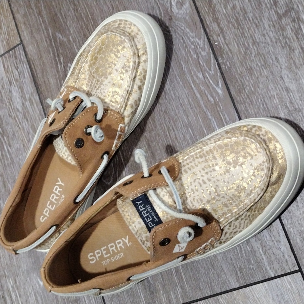 Sperry Top Sider womens gold animal print canvas sneakers. Size 6.5
